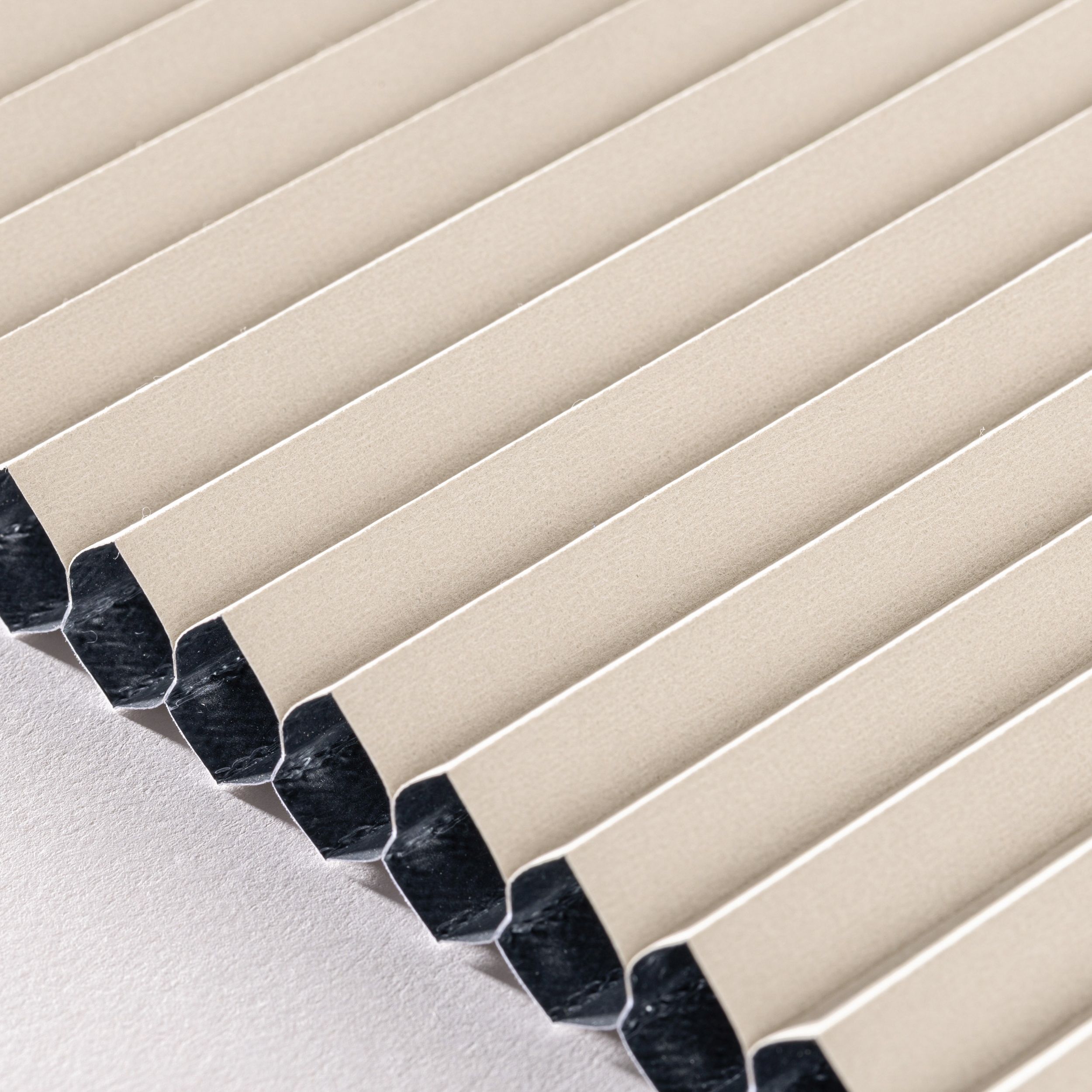 Plissé Honeycomb Blackout HA-103 beige